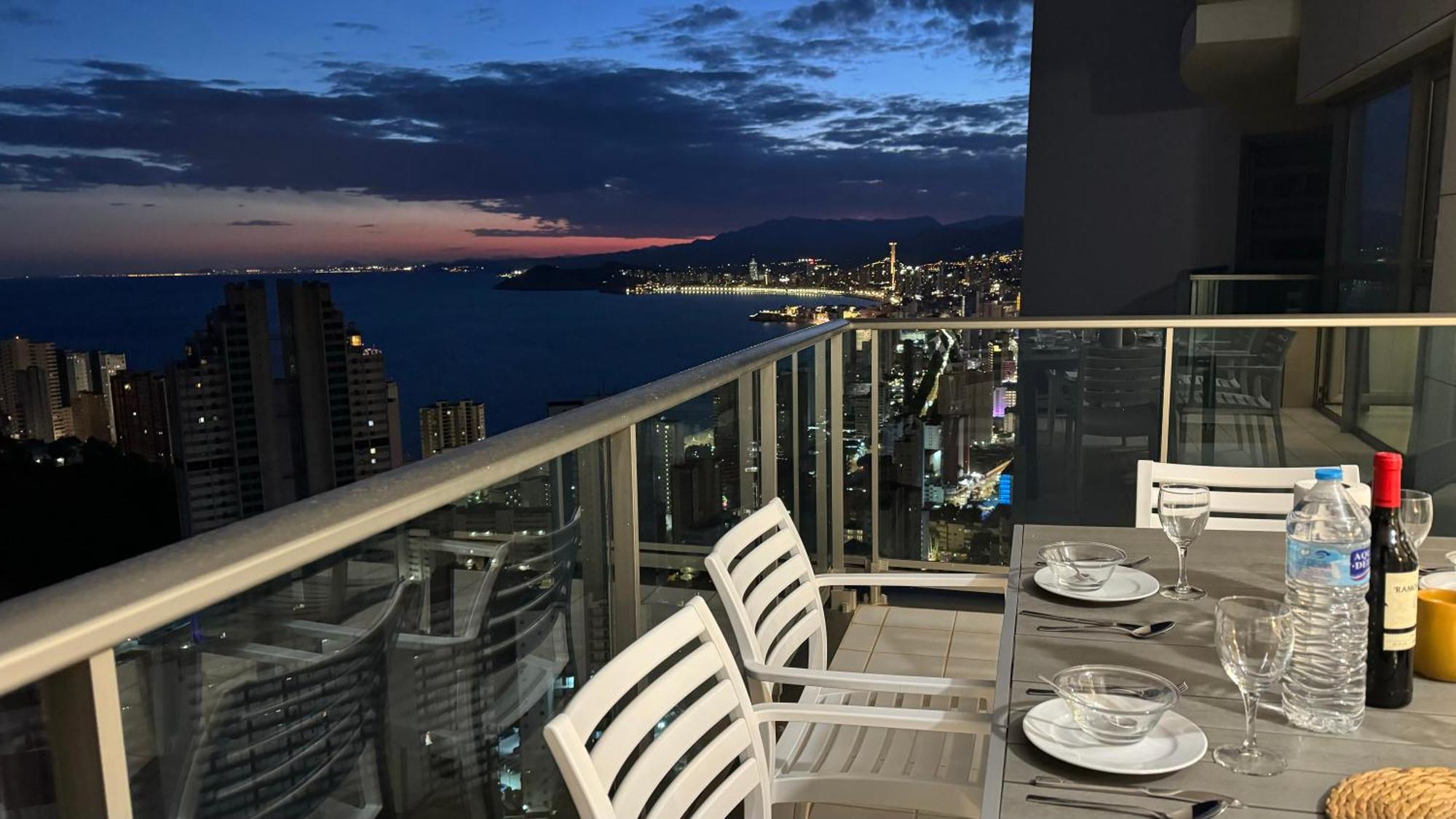 Planta 28 - 2 Dormitorios Con Vistas Benidorm Bagian luar foto